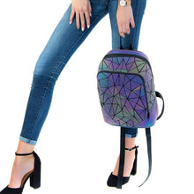 Load image into Gallery viewer, AraDiamond Doe